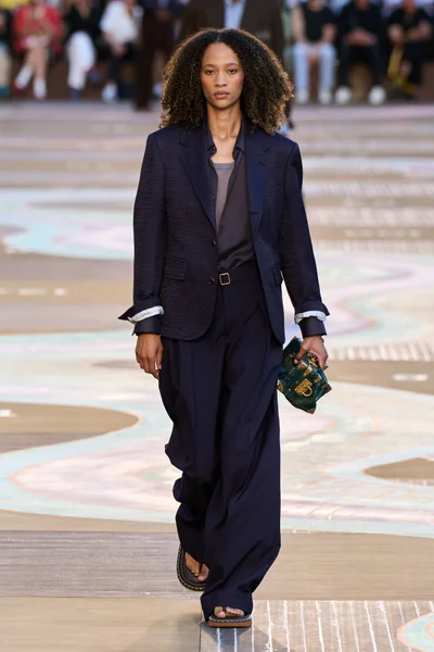 Look 6
